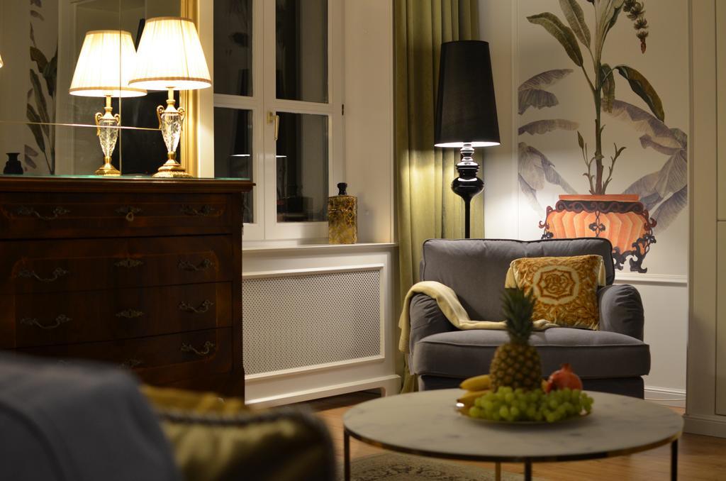 Chestnut & Eliza Suites Будапеща Екстериор снимка