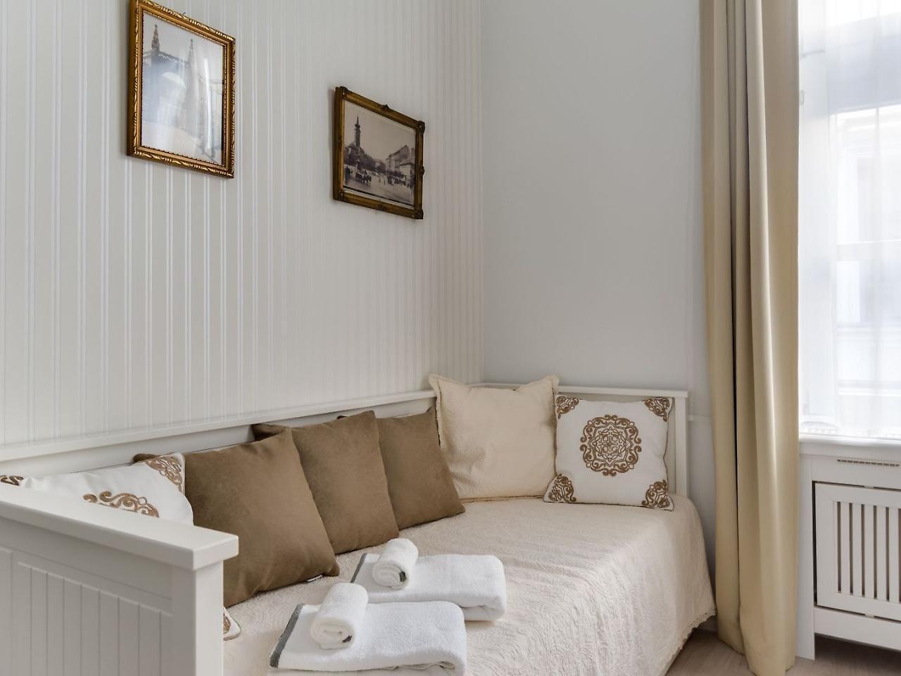 Chestnut & Eliza Suites Будапеща Екстериор снимка